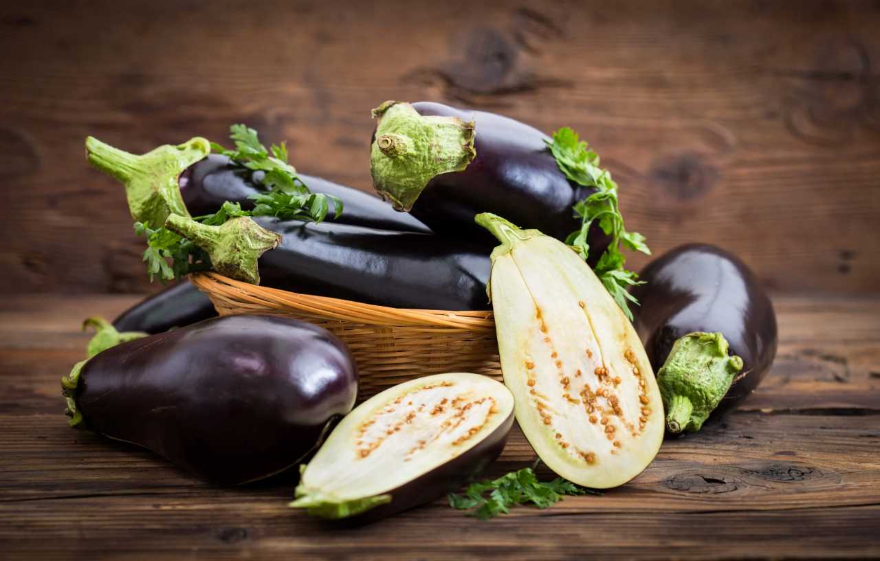 Mangiare melanzane con il colesterolo alto: ecco le conseguenze